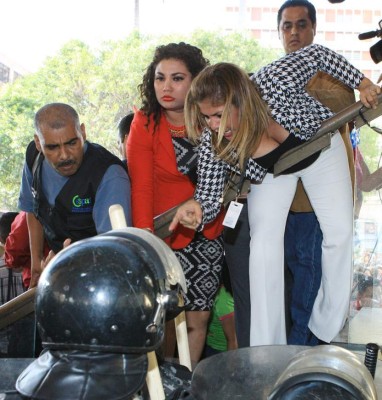 Diputados de Libre encabezan acto bochornoso en el Congreso Nacional
