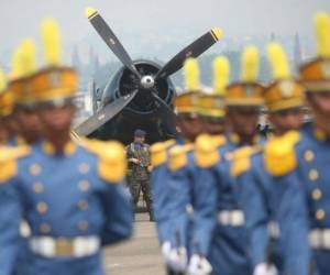 Portando sus mejores galas los uniformados conmemoraron sus 85 años de fundación de la unidad castrense, foto: Johny Magallanes/El Heraldo.