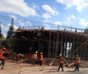 En un 72% avanza la construcción de puente en Miraflores (Foto: El Heraldo Honduras/ Noticias de Honduras)