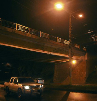 Puentes y túneles de la capital ya están iluminados