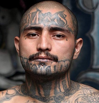 Fotógrafo muestra al mundo los rostros más temibles de El Salvador