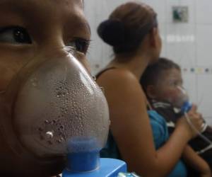 MU Nebulizaciones en hospital escuela ante repunte de enfermedades respiratorias 04 Nov 2014