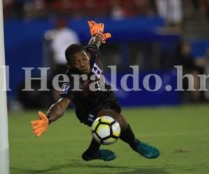 El portero de la Selección de Honduras, Luis 'La Buba' López, salvó a la Bicolor de la derrota ante Canadá. Foto: Agencia AFP.