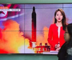 El lunes Corea del Norte le dio la razón al lanzar una salva de cinco misiles balísticos en dirección a Japón con el fin de entrenarse para golpear a las bases estadounidenses en territorio nipón, admitió Pyongyang.