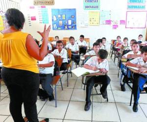 El próximo lunes se conmemora el Día del Maestro, por lo cual no habrá clases en escuelas y colegios. Foto: EL HERALDO