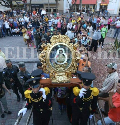 Virgen de Suyapa visita el centro histórico de Tegucigalpa