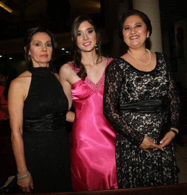 Keneth y Sharon inician una vida en santo matrimonio