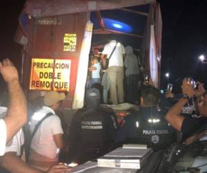 El vehículo fue detenido el sábado como parte de una inspección aleatoria de la policía federal en una carretera en el estado de Tabasco. Foto: cortesía La Prensa Mexico.