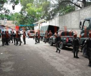 Los militares comenzaron a realizar un recorrido este jueves en la colonia El Pedregal de la capital.