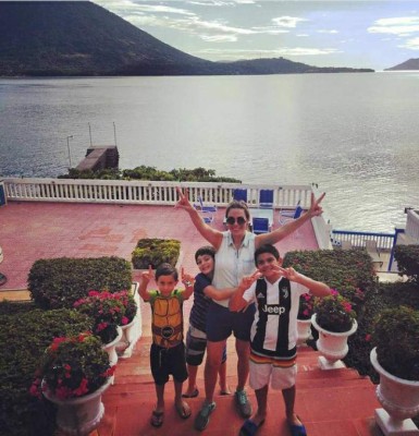 Alia Kafati: popular política, madre y psicóloga que busca un curul en el Congreso Nacional