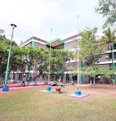 Reducción en la planilla del Infop abre fuerte debate en Honduras