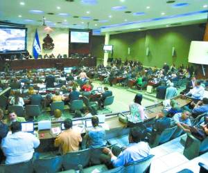 Este martes había tensión entre los diputados de todas las bancadas.