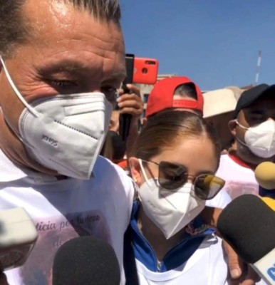 'Queremos justicia, se lo imploro': Marchan en México en el cumpleaños de Octavio Ocaña