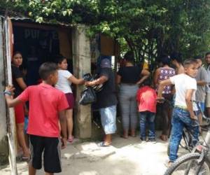 La familia recogió el cuerpo de la pequeña pero ya era demasiado tarde. (Foto: El Heraldo Honduras/ Noticias Honduras hoy)