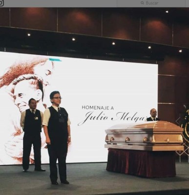 FOTOS: El emotivo 'hasta pronto' al cantante y pastor guatemalteco Julio Melgar