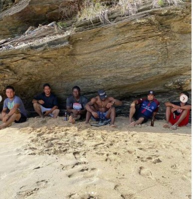 FOTOS: Así fueron las vacaciones de Maynor Figueroa en Cayos Cochinos