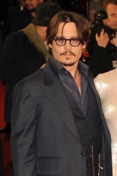 Johnny Depp cumple 59 años con una brillante trayectoria (Fotos)
