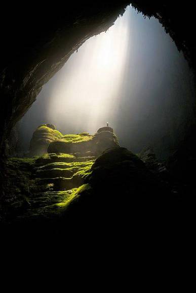 Son Doong, la cueva más grande del mundo con un paisaje espectacular y clima propio