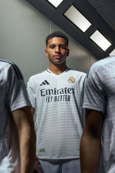 Real Madrid presenta toda su indumentaria y este sería el número de Mbappé
