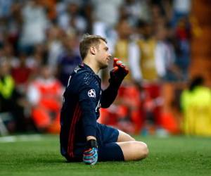 Pese a la derrota -en ambos juegos- el portero Manuel Neuer evito que en el primer duelo fueran goleados por el Real Madrid (Foto: Agencia AFP)