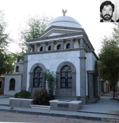 Las extravagantes tumbas de los narcos más famosos