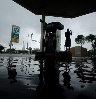 Los estragos que provocó Harvey en 10 impactantes imágenes