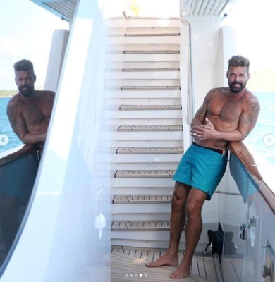 Ricky Martin disfruta junto a sus hijos y esposo en playas del Caribe