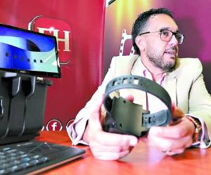 Los grilletes tienen una batería de 28 horas y emiten alertas cada 15 segundos.