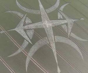 Cerca de Stonehenge fue captado por un dron el extraño dibujo.