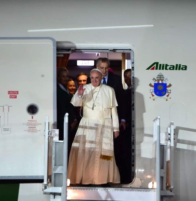 Papa Francisco llega a un México golpeado por la violencia