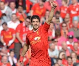 El uruguayo Luis Suárez a poco de convertirse en jugador del Barcelona de España.