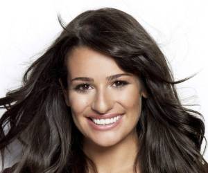 Michele comenzó sus trabajos profesionales de niña en Broadway, en producciones de “Los miserables”, Ragtime y “El violinista en el tejado”.