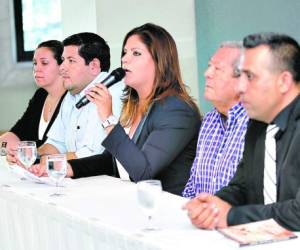 La diputada Lena Karin Gutiérrez aseguró el 18 de junio que ella y su familia desde 2009 dejaron de tener relación con Astropharma porque la vendieron.