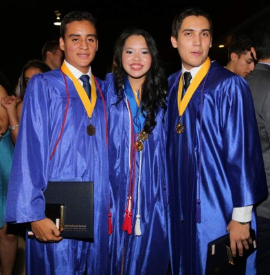 Seniors de la International School escalan un peldaño más
