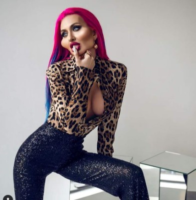 Anastasia Pokreshchuk, la mujer con los pómulos más grandes del mundo (FOTOS)