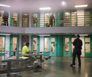 Algunos detenidos en Theo Lacy -la mayoría de México, Honduras y El Salvador- han sido condenados, cumplieron su sentencia y esperan la deportación, pero otros solo violaron leyes migratorias (Foto: AFP/ El Heraldo Honduras/ Noticias de Honduras)