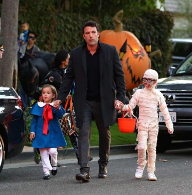 Los padres famosos que viven al límite de la controversia