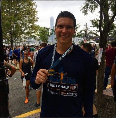 Hijo del primer Superman ya creció y sigue sus pasos