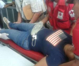 Una mujer herida en el accidente es ingresada al Hospital Escuela.