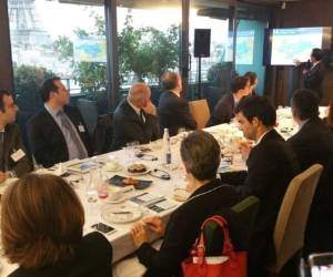 En la reunión el presidente Hernández realizó una exposición sobre el rumbo económico del país y la cartera de proyectos en diferentes temas.