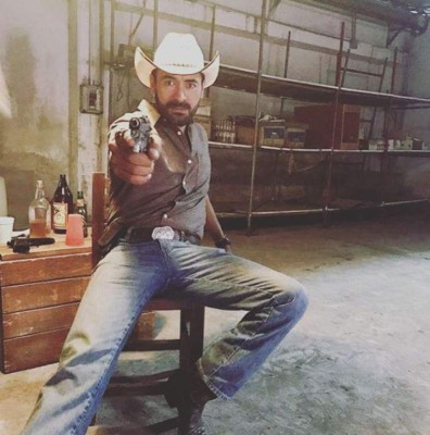 Así era Sebastián Ferrat, actor de 'El señor de los cielos' que murió por comer carne de cerdo