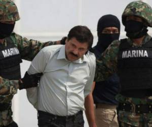 Algunos de los cantantes que narraban sus hazañas fueron acribillados.