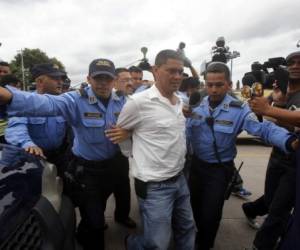 El alcalde de Reitoca, Víctor Manuel Meza al momento de ser requerido por las autoridades policiales.
