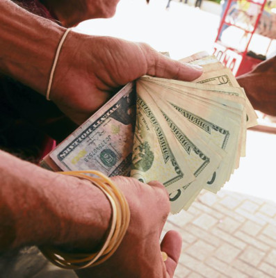 Gobierno de Honduras prometió al FMI devaluar el lempira en 5% en el año 2012