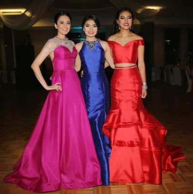 Brindan por el éxito estudiantil