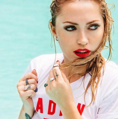 FOTOS: La sensual hermana mayor de Miley Cyrus