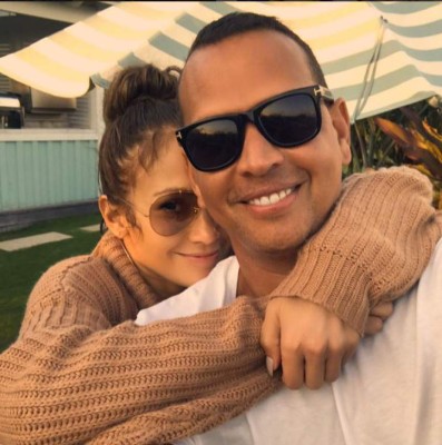 Famosos que han donado miles de dólares a los afectados por Harvey