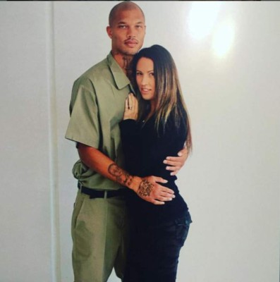 Las fotos íntimas del 'preso más sexy del mundo'