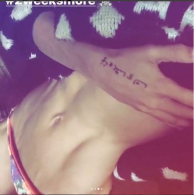 Hondureña Jennifer Funes muestra su abdomen de acero