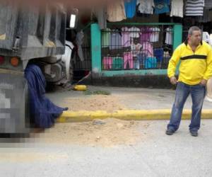 El accidente segó la vida de manera inmediata a la mujer y su hija. (Foto: El Heraldo Honduras/ Noticias Honduras hoy)